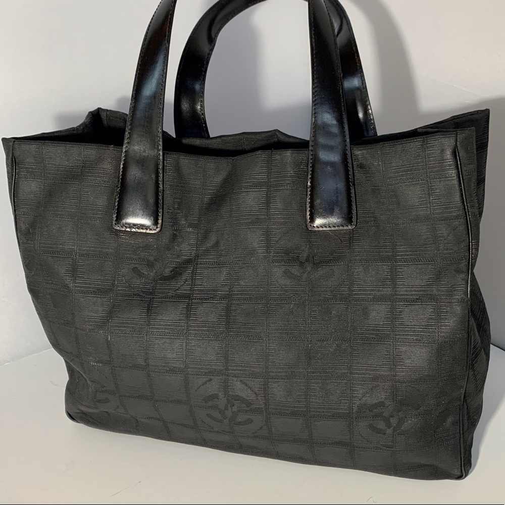 CHANEL Travel Line Tote with Authenticity Card - Picture 6 of 16